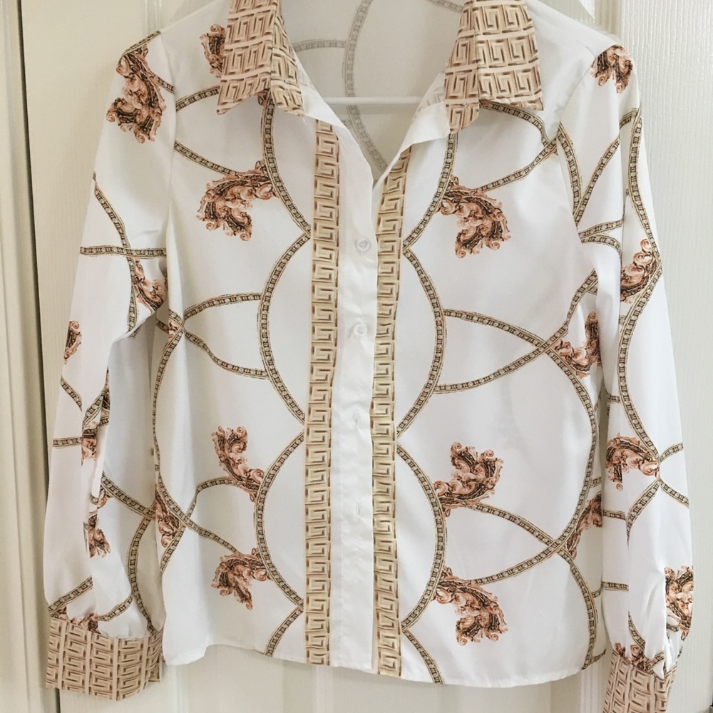 Size Small blouse for fall.  Perfect with jeans